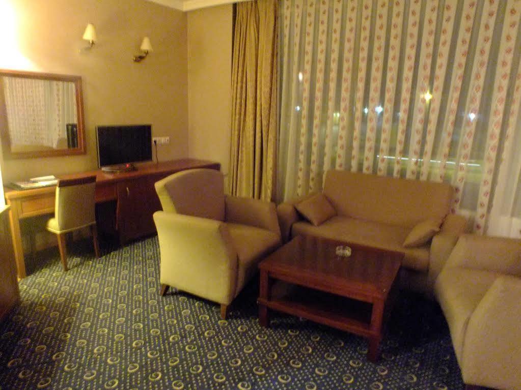Kndf Marine Hotel Стамбул Экстерьер фото